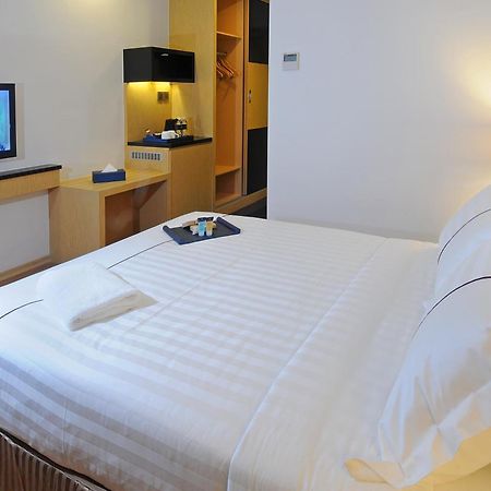 Hotel Granada Johor Bahru Dış mekan fotoğraf